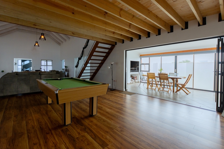 3 Bedroom Property for Sale in Britannia Bay Western Cape